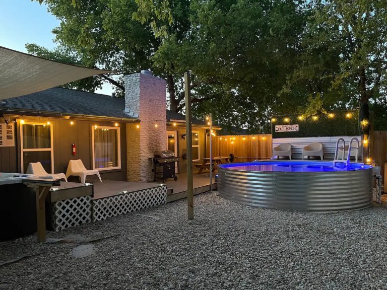 Custom Tank Pools for Commercial Spaces: Hotels, Resorts, and Beyond